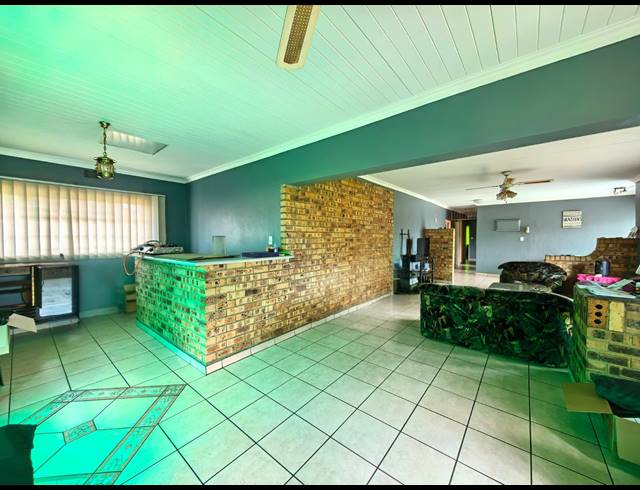 4 BEDROOM HOUSE FOR SALE IN ROODIA